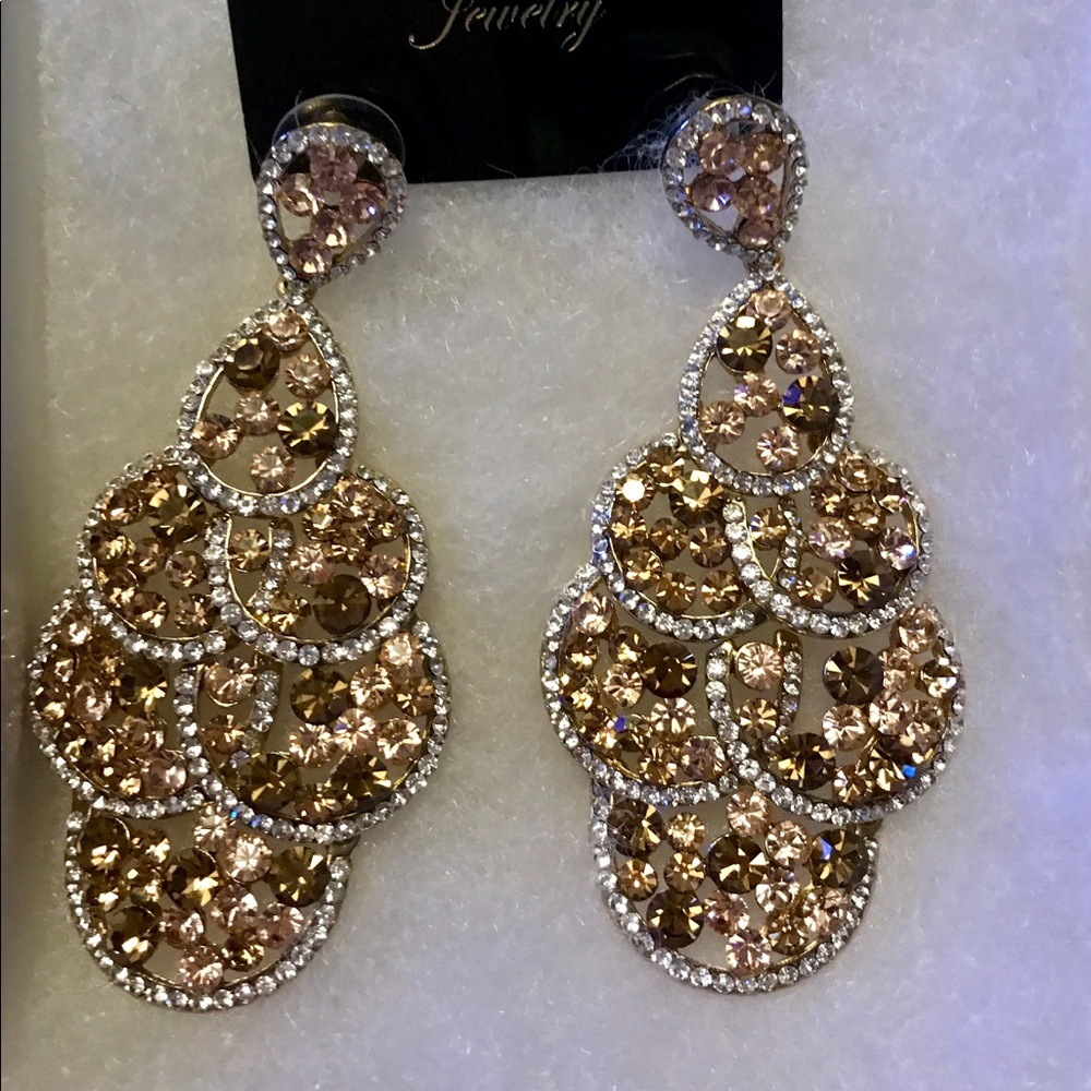 ✨New Beautiful Golden Earrings✨